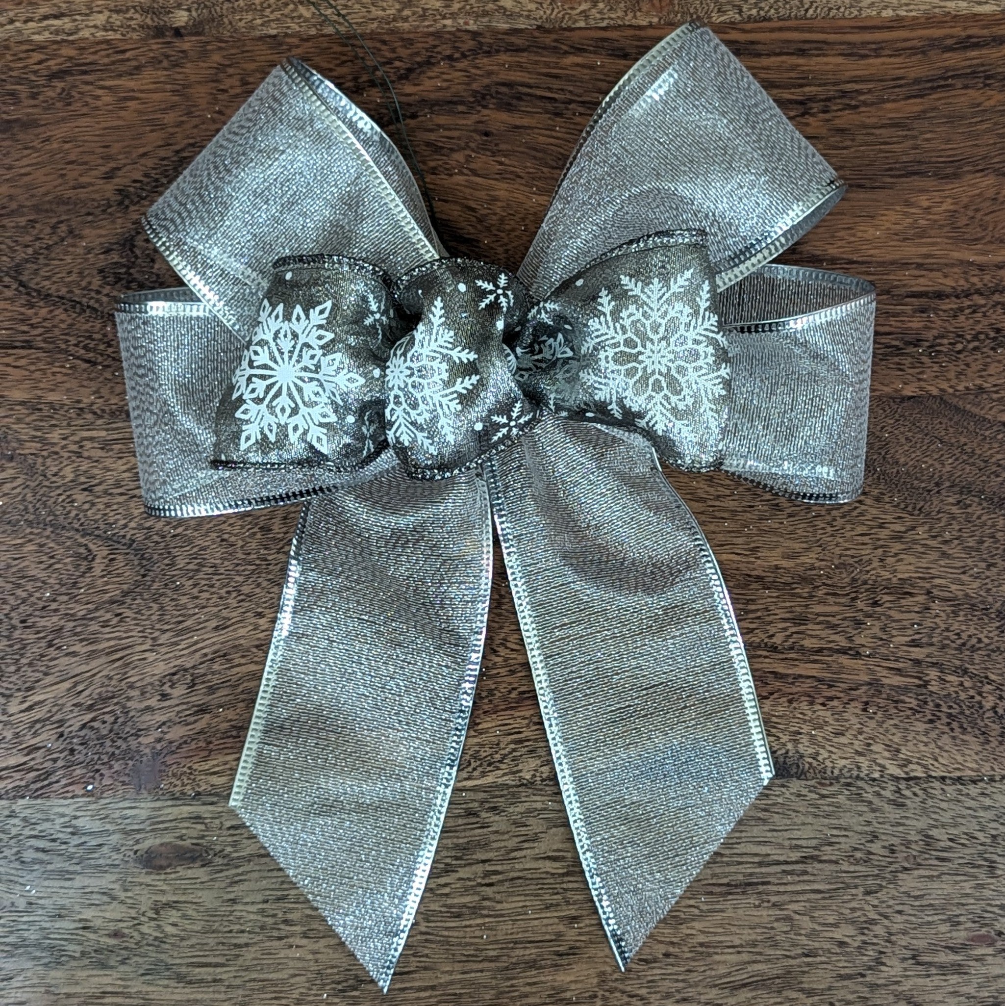 Extravagant Bow image 1